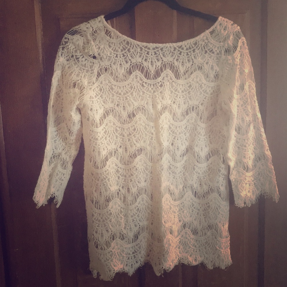 White lace shirt with zipper back size S